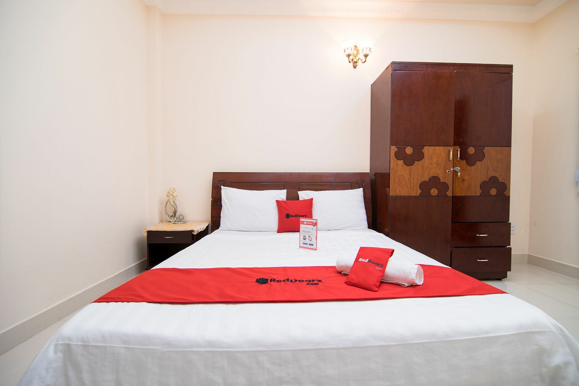 Reddoorz Near Pico Plaza Cong Hoa Cidade de Ho Chi Minh Exterior foto