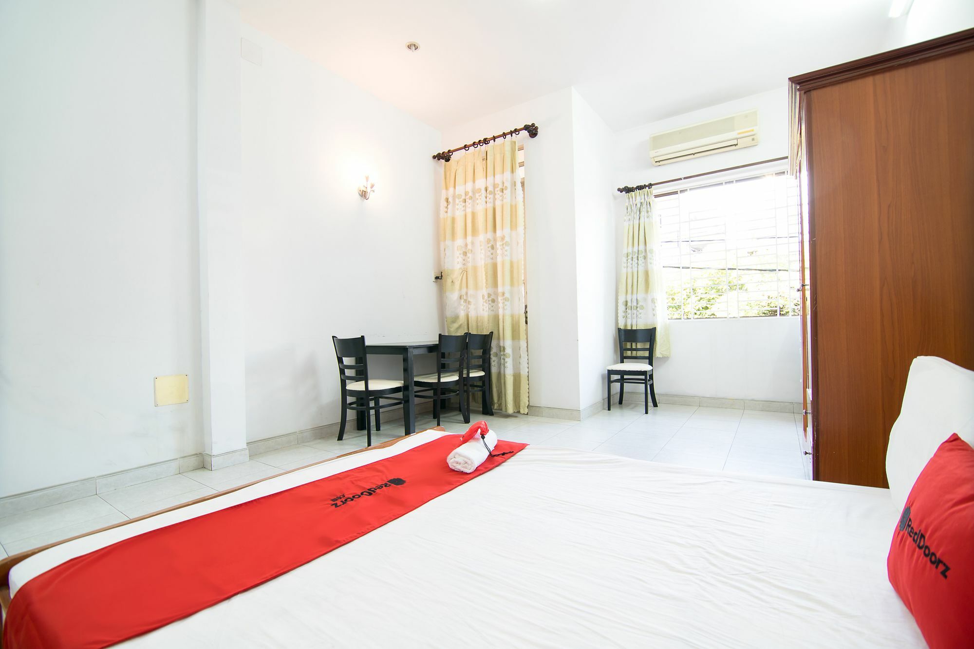 Reddoorz Near Pico Plaza Cong Hoa Cidade de Ho Chi Minh Exterior foto