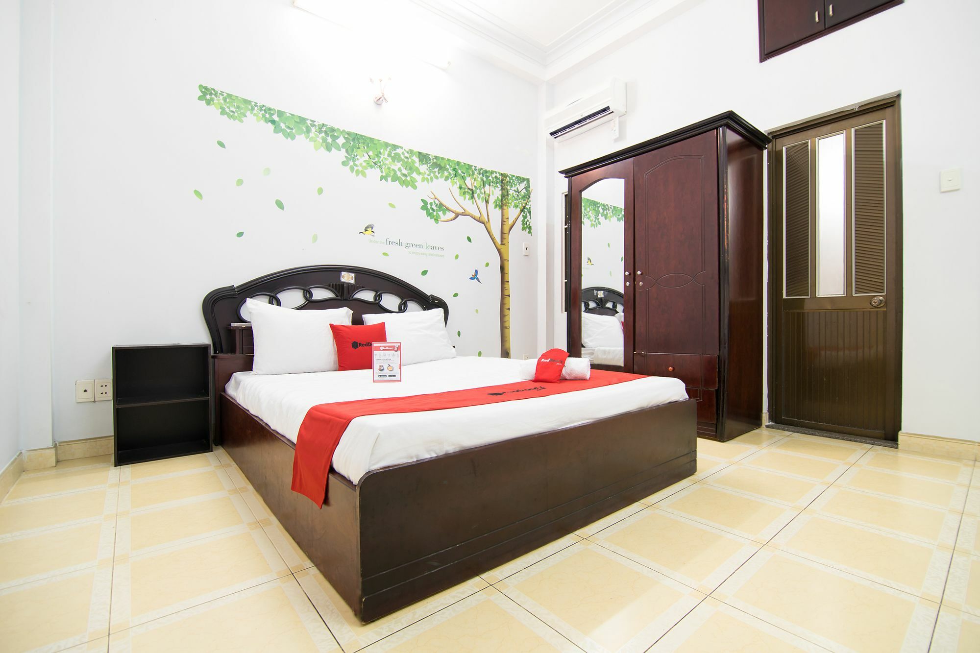 Reddoorz Near Pico Plaza Cong Hoa Cidade de Ho Chi Minh Exterior foto